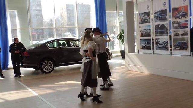 Немецкий народный танец Рябинка смотреть онлайн
