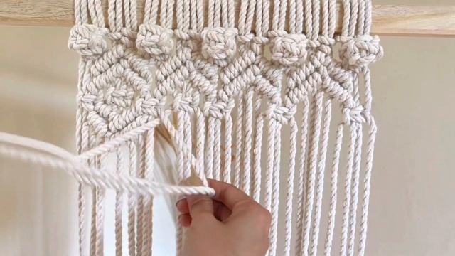 Macrame Place Mat / Table Runner Tutorial | Step-by-Step Guide смотреть онлайн