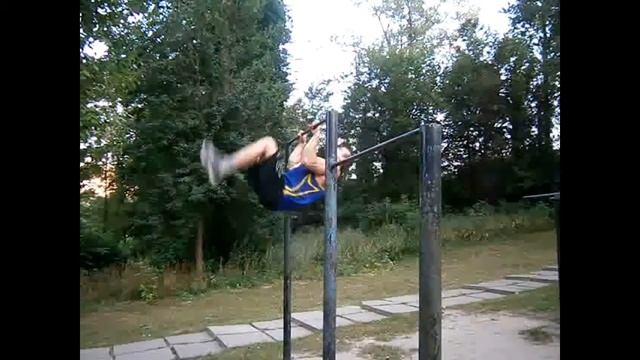 Подъем переворотом не касаясь турника.Ситников Виталий. смотреть онлайн