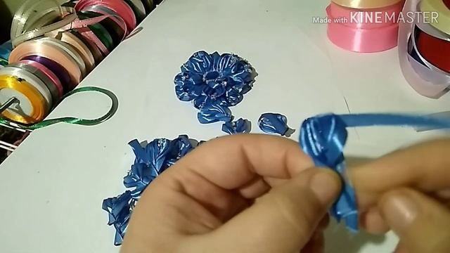 Зимний бантик канзаши из узких лент 0,6см МК/ DIY смотреть онлайн