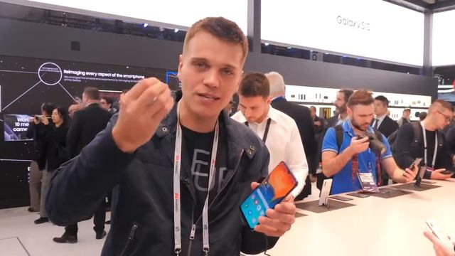 Galaxy A30 и Galaxy A50 ? Xiaomi под угрозой! смотреть онлайн