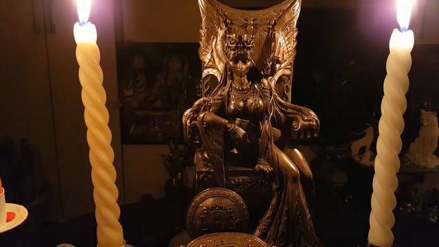 ТЕМ, КТО ЖЕЛАЛ МЕНЯ ПРЕВЗОЙТИ... ВЕДЬМИНА ИЗБА ● ИНГА ХОСРОЕВА смотреть онлайн