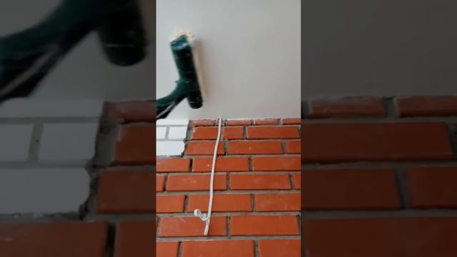 Електровалик, краскопульт Bosch PPR250 в роботі смотреть онлайн