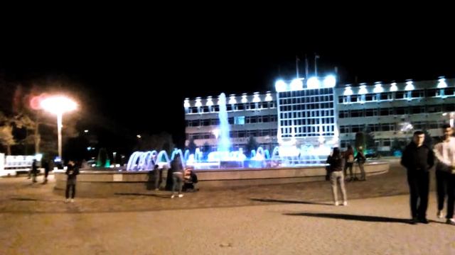 #Анапа Вечерняя прогулка. Любуемся фонтанами! смотреть онлайн