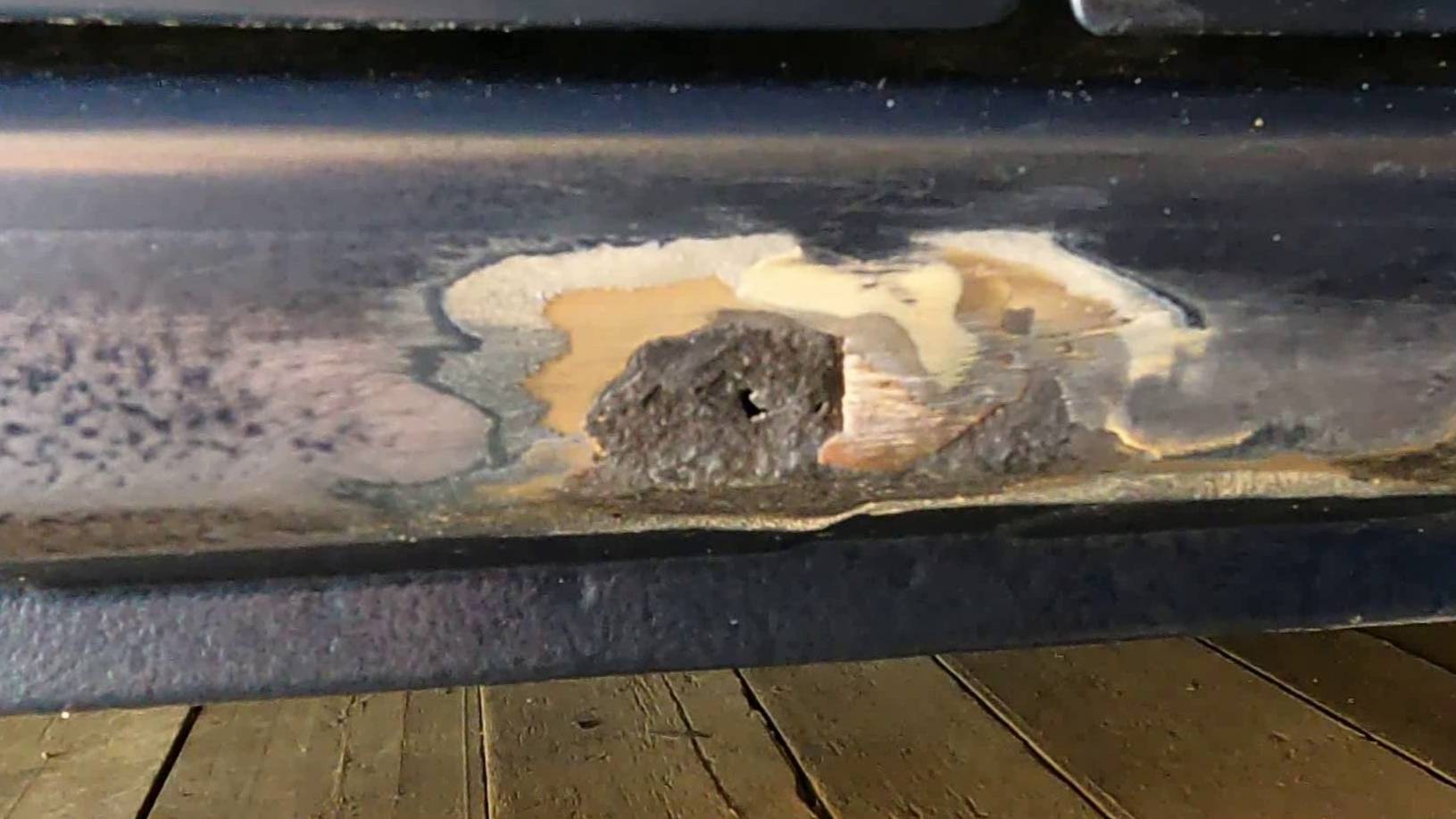 Синяя перчатка