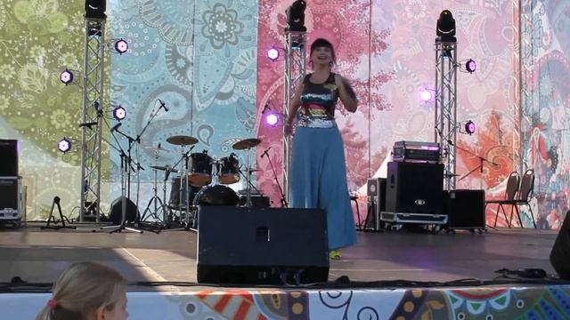 Елена Дога на фестивале Русское поле ,Москва, Царицыно 26 июля 2015г смотреть онлайн