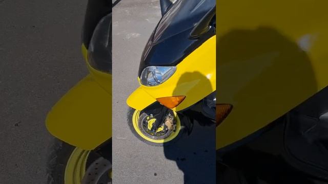 yamaha t-max смотреть онлайн