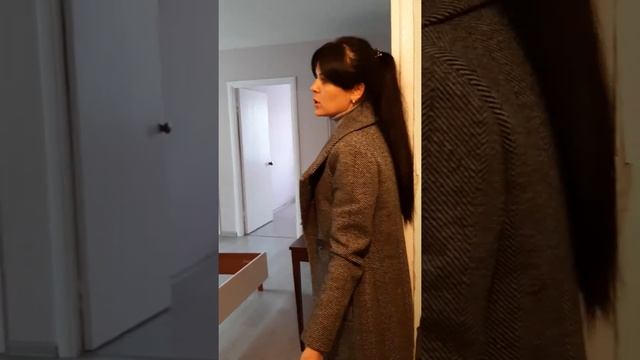 Истеричка,не даёт забрать вещи ,да еще ломает телефон смотреть онлайн