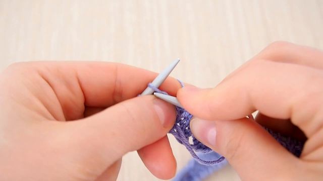 Вяжем летний топ спицами на любой размер/We knit the top with knitting needles for any size смотреть онлайн