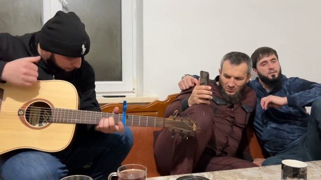 Ислам Идигов ?