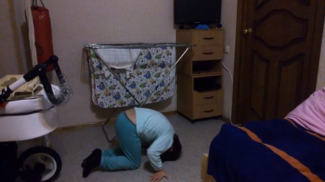 Учимся стоять стоять на голове и руках (обучалка) смотреть онлайн