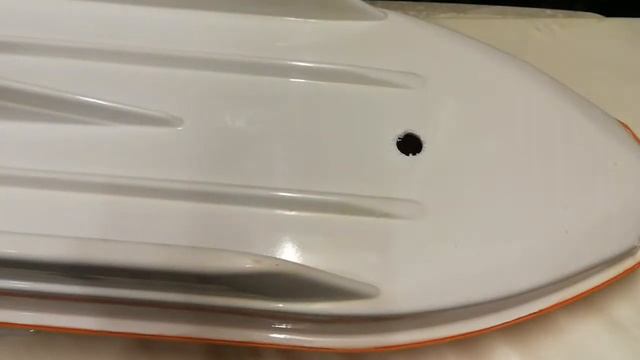 Глубиномер на прикормочном кораблике SKAT смотреть онлайн