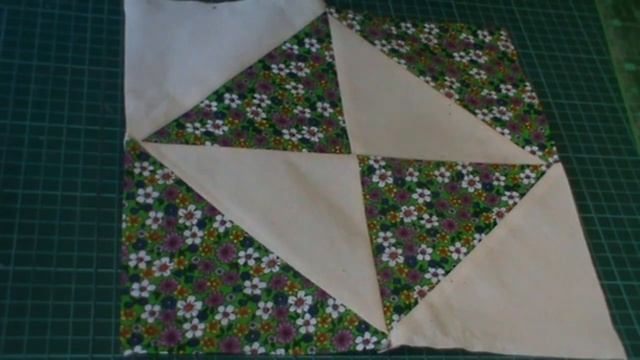 Интересный блок для одеяла из павловопосадских платков. Лоскутное шитьё. смотреть онлайн