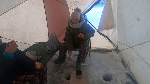 #Karelia#Guidedfishing#River#Lake#Weather#Рыбалка#Каникулы Восемь девок, один я - это всё моя семь смотреть онлайн