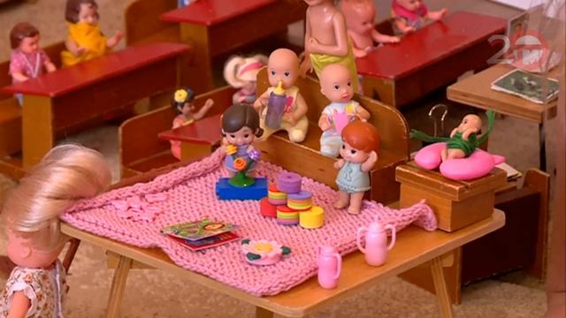 Мастерица из Уссурийска реставрирует советские куклы смотреть онлайн