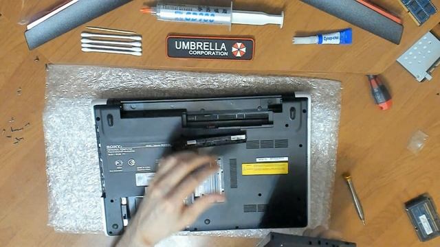 Модернизация ноутбука Sony VAIO (Увеличение памяти, установка дополнительного SSD накопителя) смотреть онлайн
