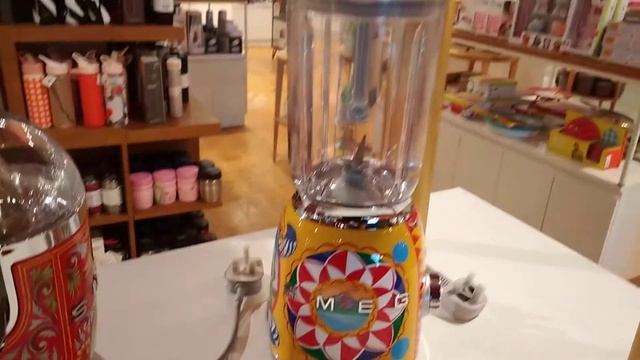 Smeg by Dolce & Gabbana смотреть онлайн