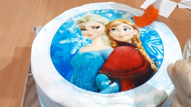 КРЕМОВЫЙ торт для девочки ХОЛОДНОЕ СЕРДЦЕ / КАК украсить торт ВАФЕЛЬНОЙ КАРТИНКОЙ/ МК Olya kondite смотреть онлайн