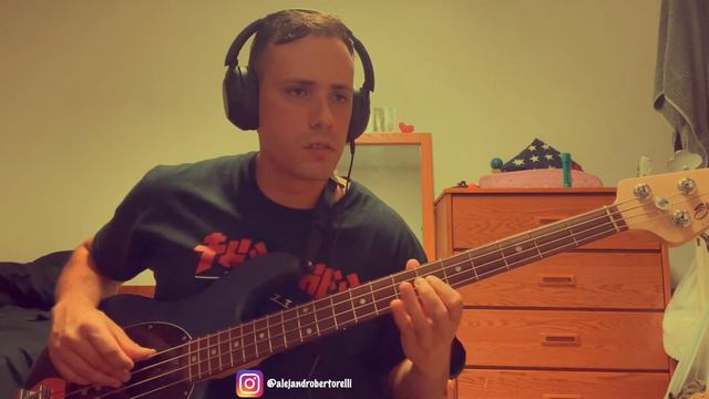 Jazz Blues Bass Solo (Shoutout to Chambers) смотреть онлайн