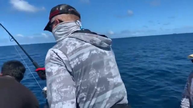 Ловля GT рыбалка на Мальдивах смотреть онлайн
