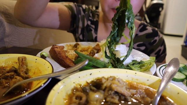 Mizo Mukbang/Arthial,bekang,king chilly nen/SACHEK tui lutuk/Spicy Chicken gizzard/liver curry. смотреть онлайн