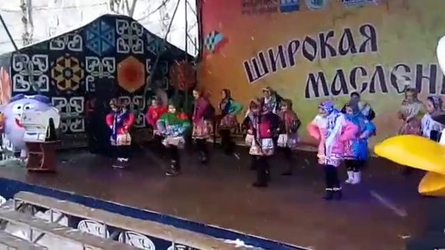 танцуем на Масленнице в Парке Гагарина смотреть онлайн