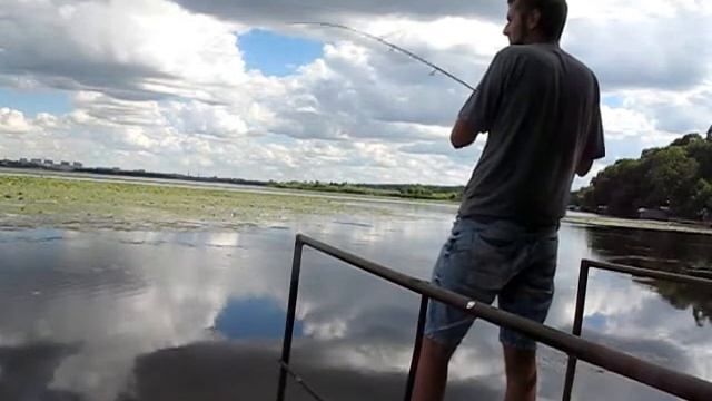 Красноперка на бомбарду (сбирулино) Воронежское водохранилище. смотреть онлайн