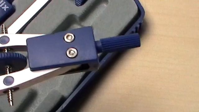 Helix Technical A44002 Precision Drawing Set смотреть онлайн